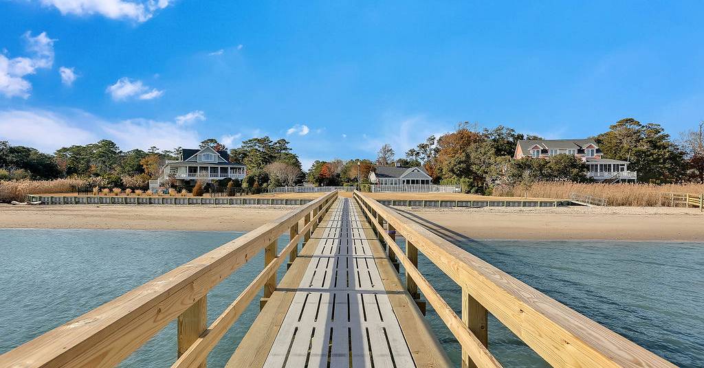 The Landing Community Pier to Clubhouse View.jpg