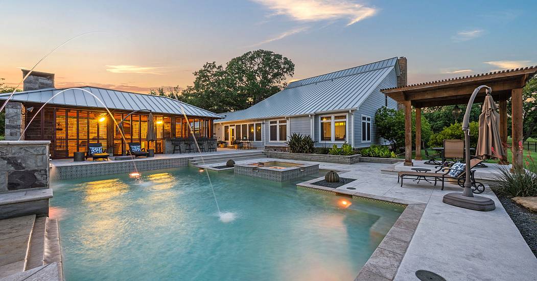 44-web-or-mls-560-e-jernigan-rd.jpg