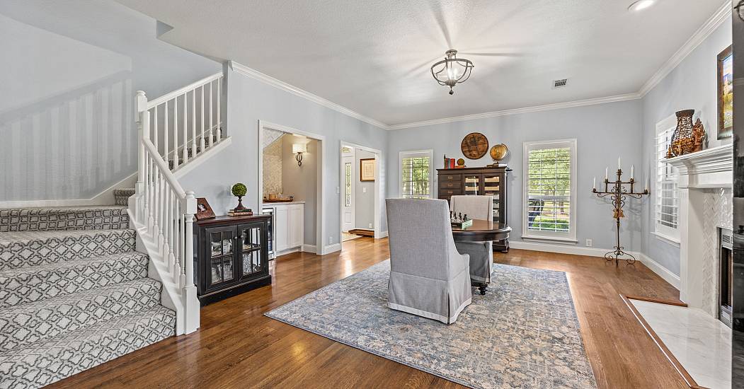 17-web-or-mls-560-e-jernigan-rd.jpg