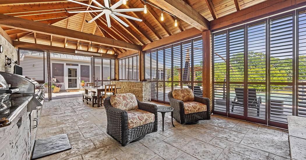 35-web-or-mls-560-e-jernigan-rd.jpg
