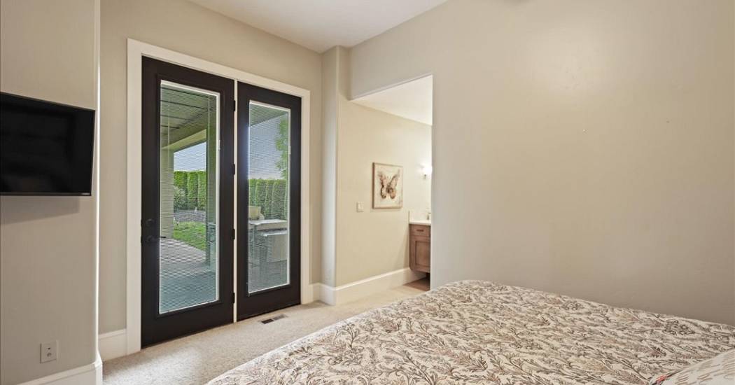 22-1480 N Colline Bello Way-Final-22.jpg