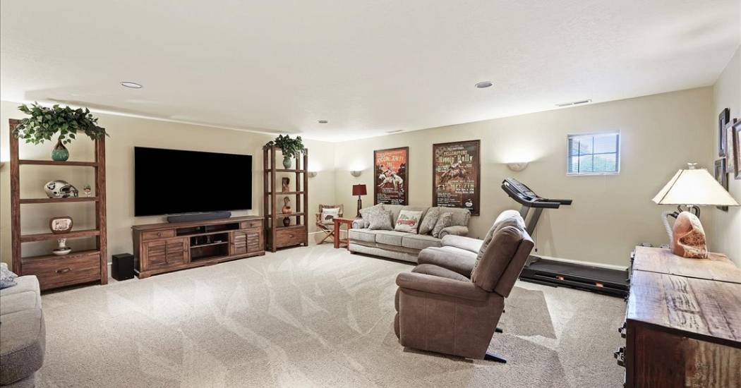 48-1480 N Colline Bello Way-Final-48.jpg