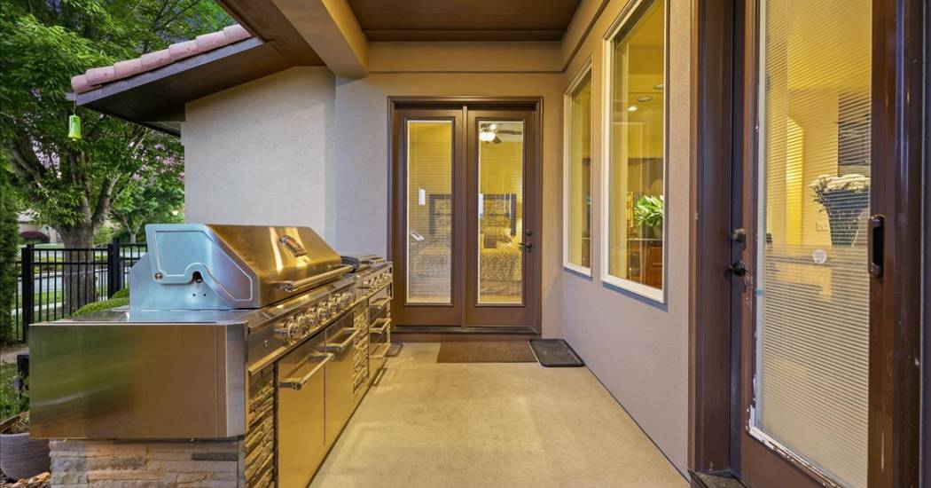 77-1480 N Colline Bello Way-Final-77.jpg