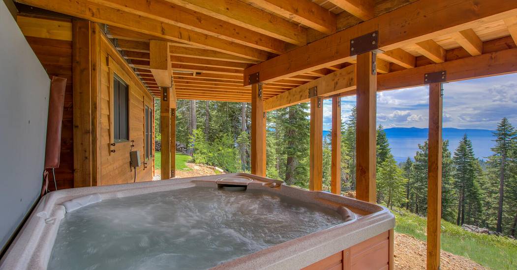035-016-Hot Tub-1500x1000.jpg