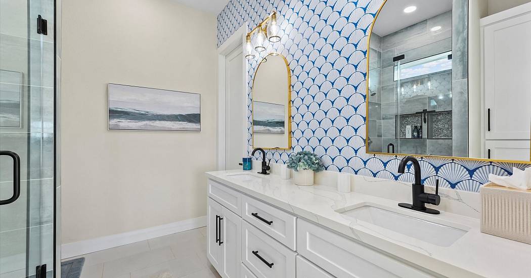 17-25935 Bay Breeze Dr-123.jpg