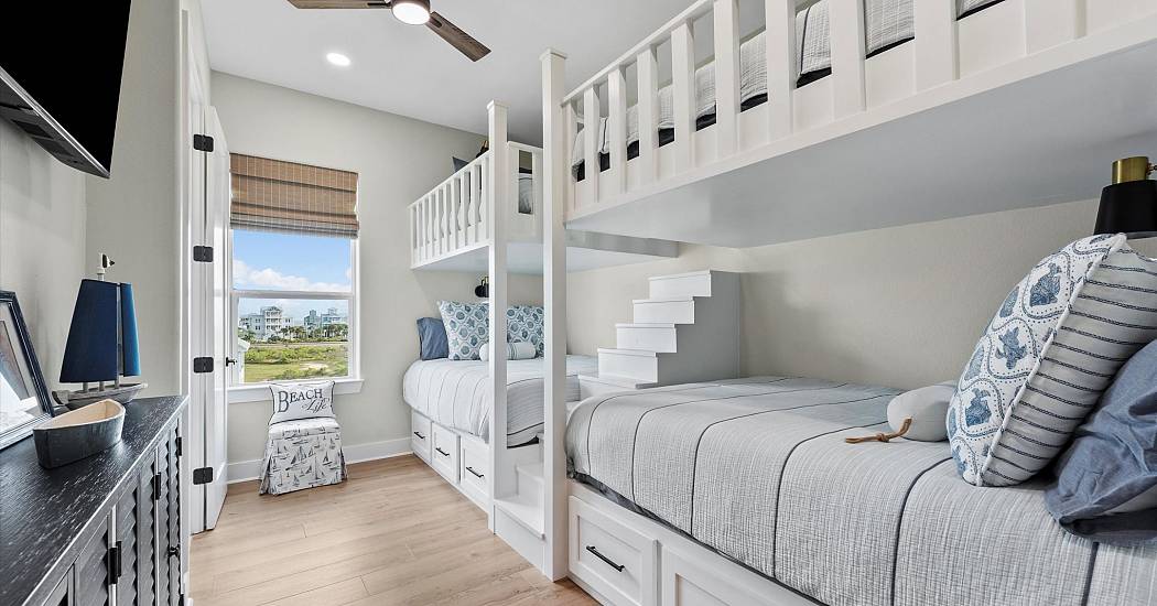 10-25935 Bay Breeze Dr-88.jpg