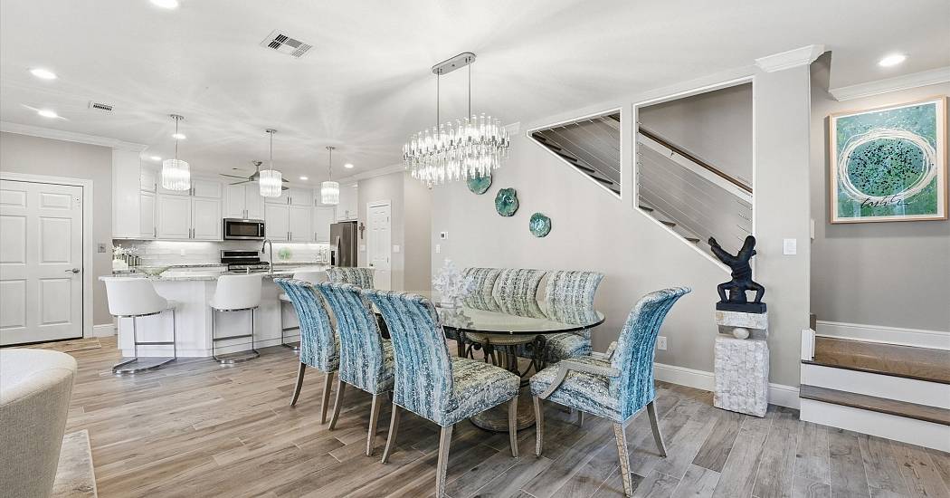 11-438 Amanda Cir-49.jpg
