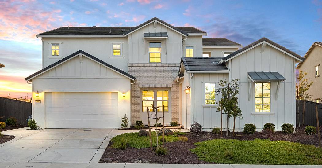 3363 Loggerhead Circle-2.jpg