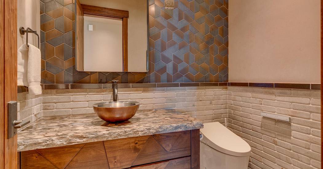 4250 N Lake Blvd Carnelian Bay-large-023-038-Half Bathroom-1500x1000-72dpi.jpg