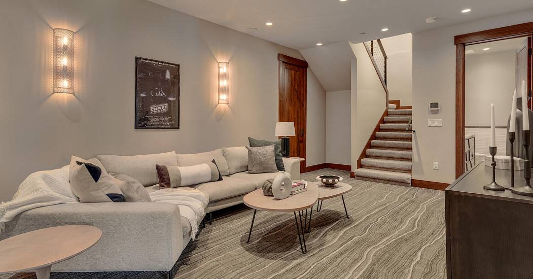 4250 N Lake Blvd Carnelian Bay-large-038-070-Media Room-1500x1000-72dpi.jpg