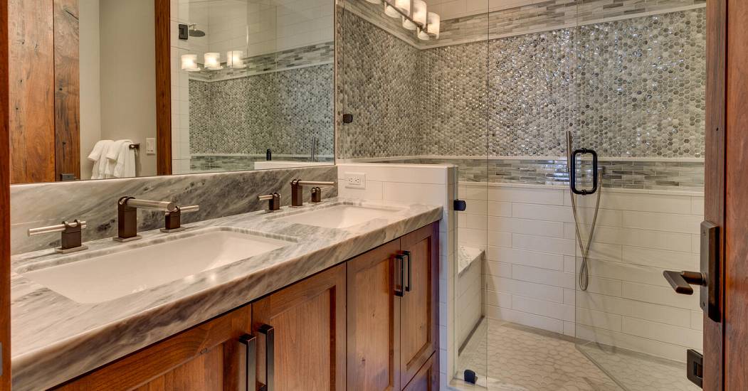 4250 N Lake Blvd Carnelian Bay-large-042-042-Bathroom-1500x1000-72dpi.jpg