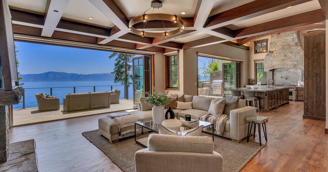 4250 N Lake Blvd Carnelian Bay-large-012-065-Living Room-1500x1000-72dpi.jpg
