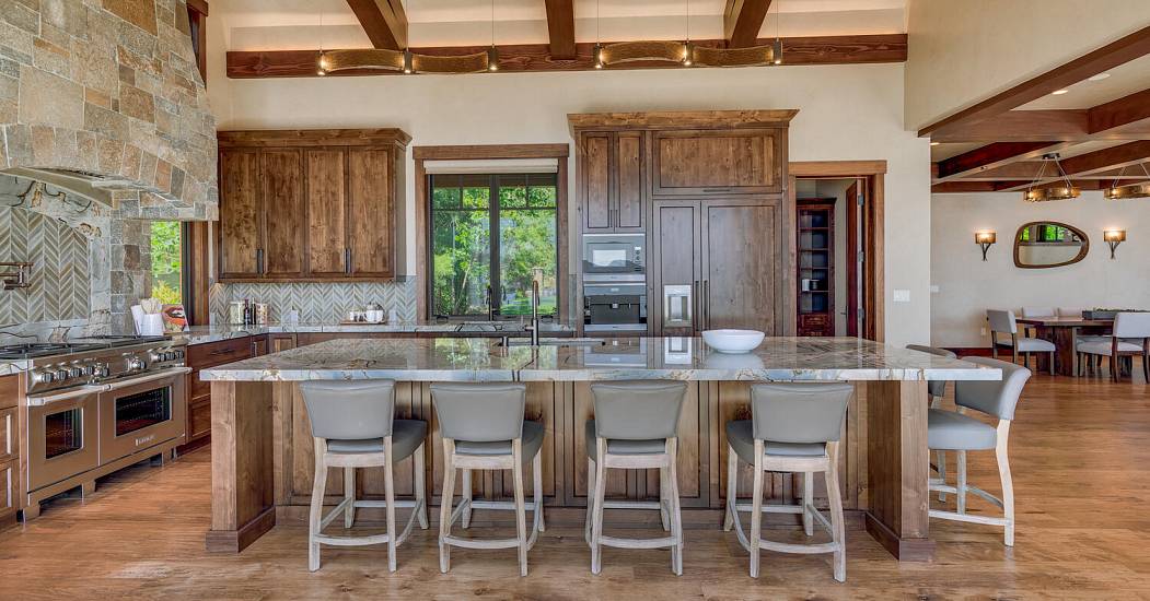 4250 N Lake Blvd Carnelian Bay-large-018-075-Kitchen-1500x1000-72dpi.jpg