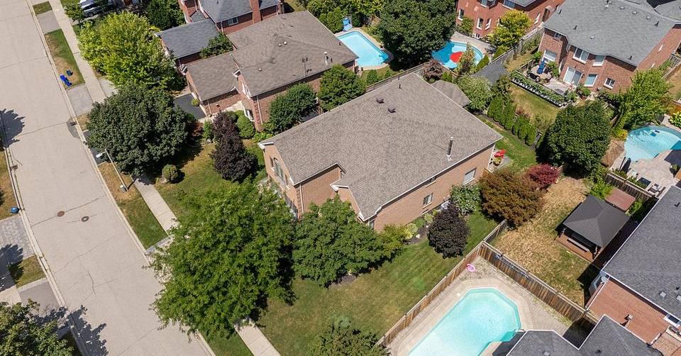 L3RycmViL2xpc3RpbmdzLzQ0LzEyLzMxLzEzL3AvMjE3MDNmMjYtNTcyMy00YTZhLWI2NzktOTk2OTc4M2I5OTM3LmpwZw.jpg