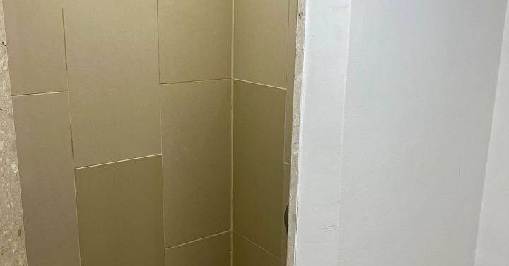 L3RycmViL2xpc3RpbmdzLzQzLzAzLzU3LzAzL3AvM2IzNjZmZTUtYzU5NC00NTU5LWIzNzItMjJkM2JjYTFjYTI2LmpwZw.jpg