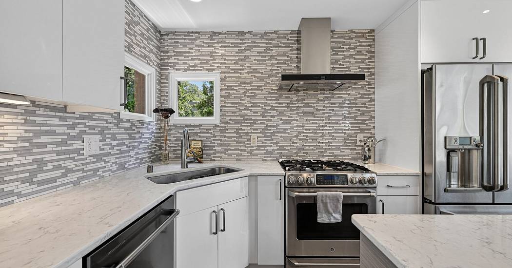 2026_4162_veith_ave_ss_mls-19.jpg
