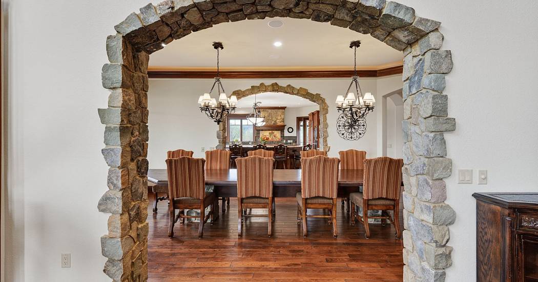2026_W12295_reynolds_rd_int_mls-10.jpg