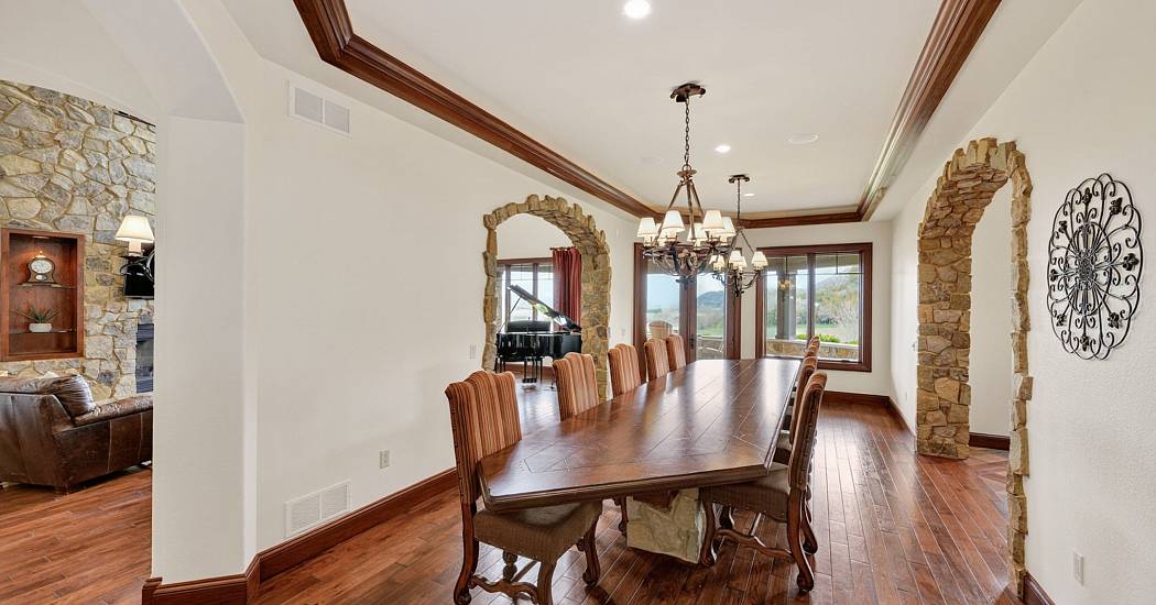 2026_W12295_reynolds_rd_int_mls-18.jpg