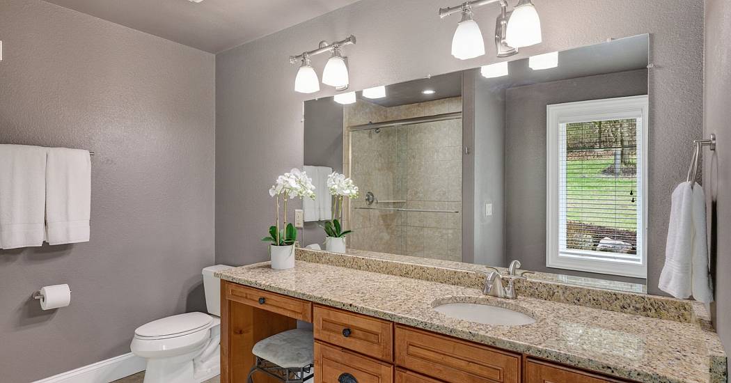 2026_W12295_reynolds_rd_int_mls-55.jpg