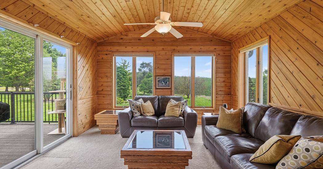 2026_3576_timber_ln_mh_mls-14.jpg
