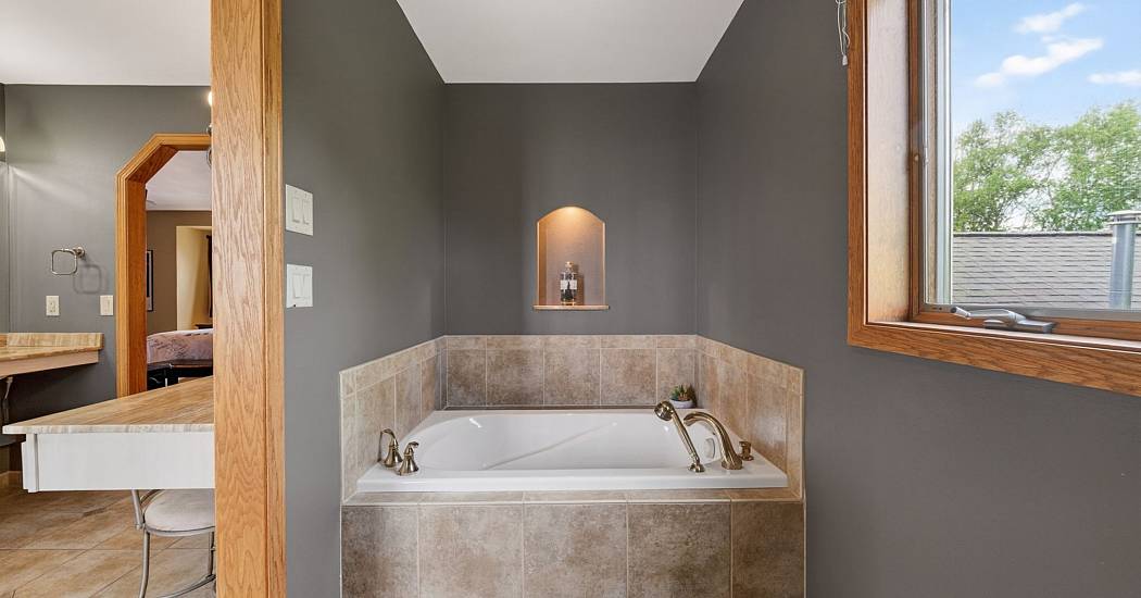 2026_3576_timber_ln_mh_mls-47.jpg