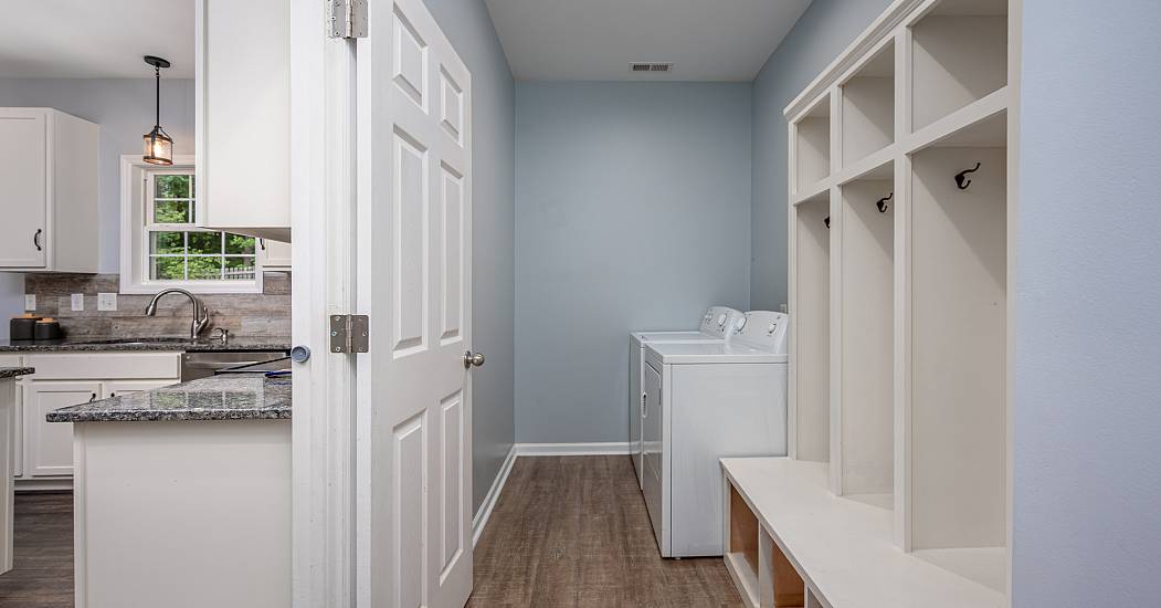 908WoodsidePark-15.jpg