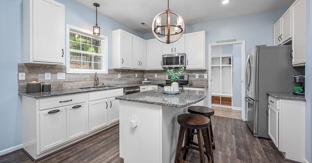 908WoodsidePark-10.jpg