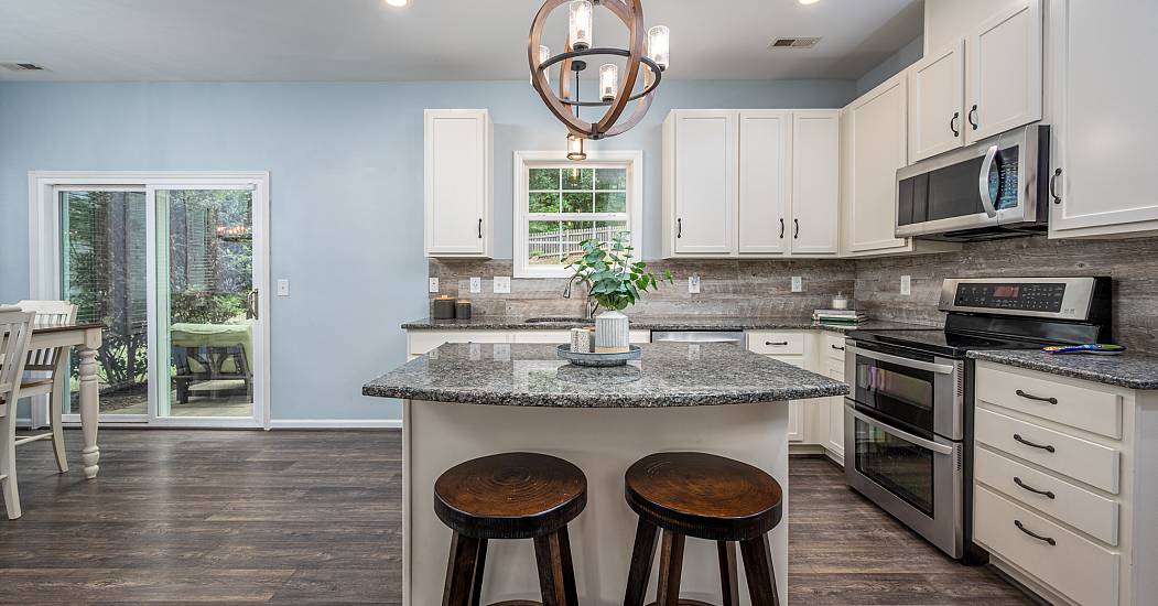908WoodsidePark-11.jpg