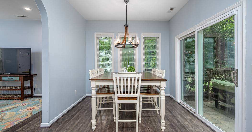 908WoodsidePark-9.jpg