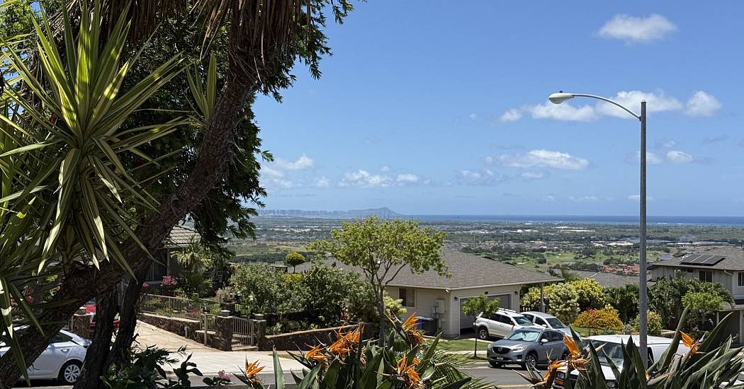 3A_Front_Lanai_View.jpg