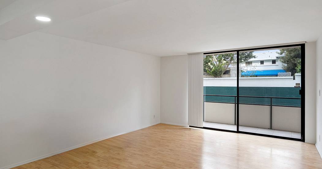 10535 Wilshire Blvd 410-8.jpg