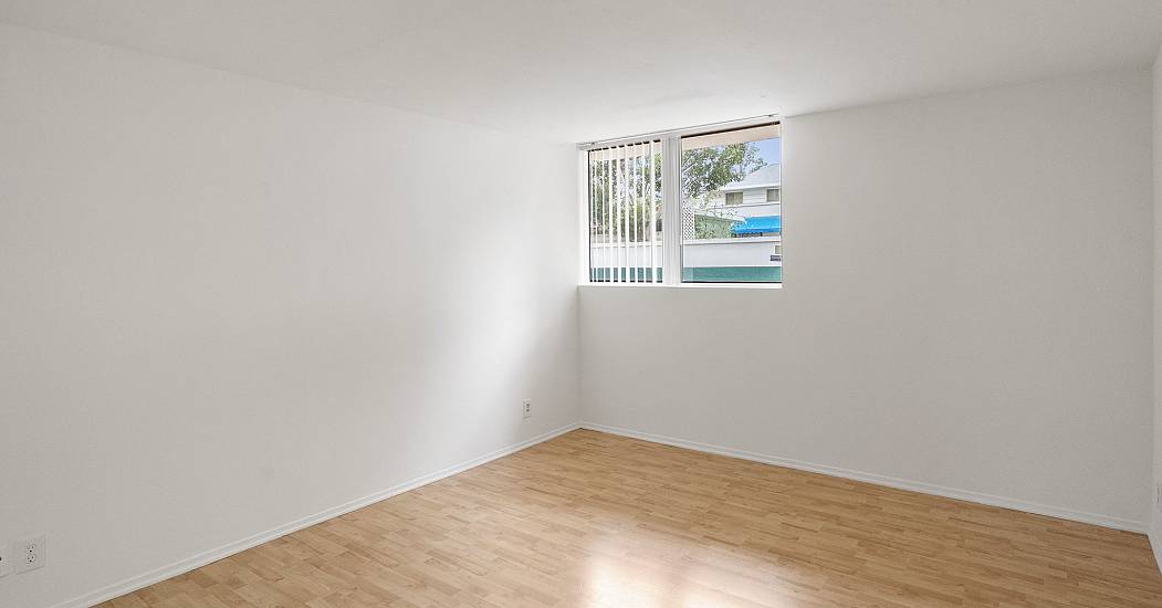 10535 Wilshire Blvd 410-26.jpg
