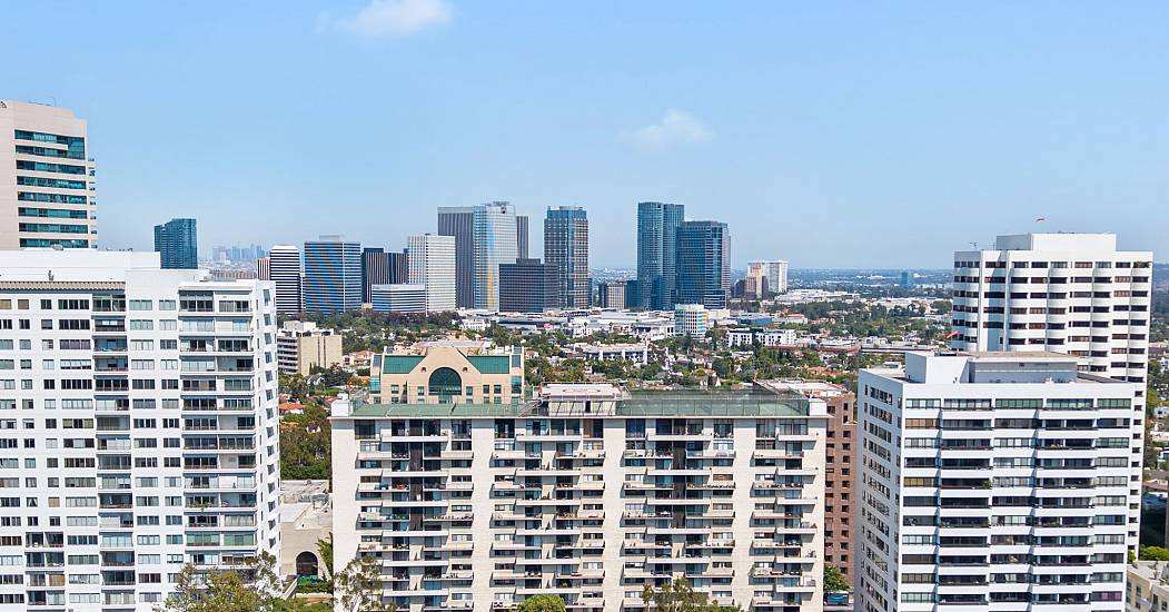 10535 Wilshire Blvd 410-45.jpg