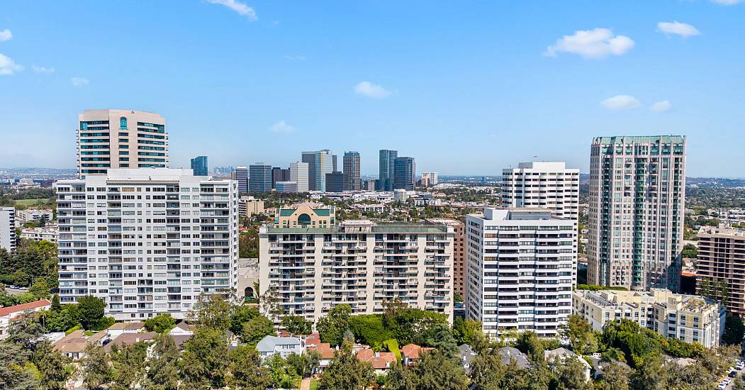 10535 Wilshire Blvd 410-44.jpg