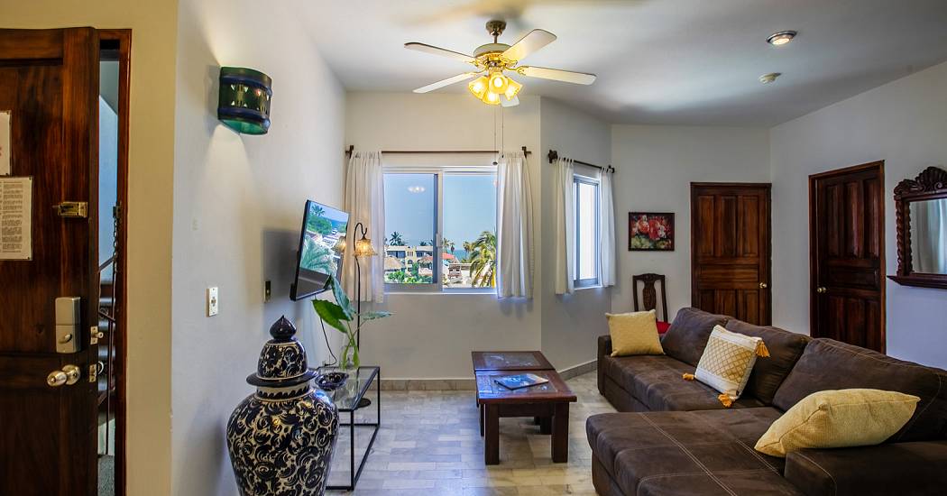 Aventura Pacifico-Casita 7-07.jpg