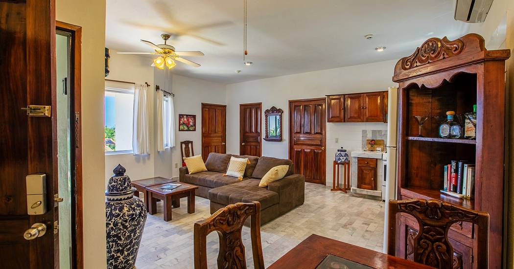 Aventura Pacifico-Casita 7-05.jpg