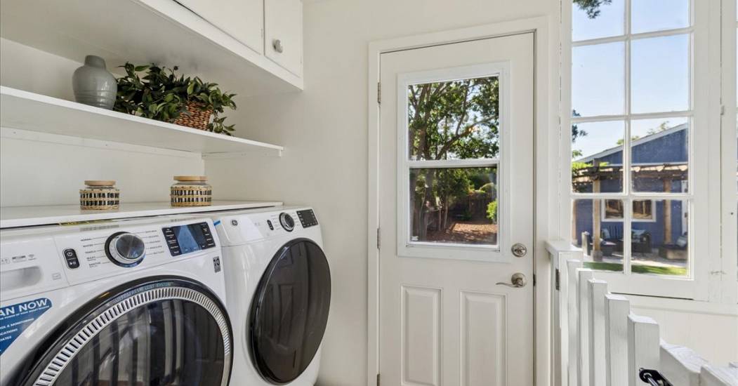 24-Laundry.jpg
