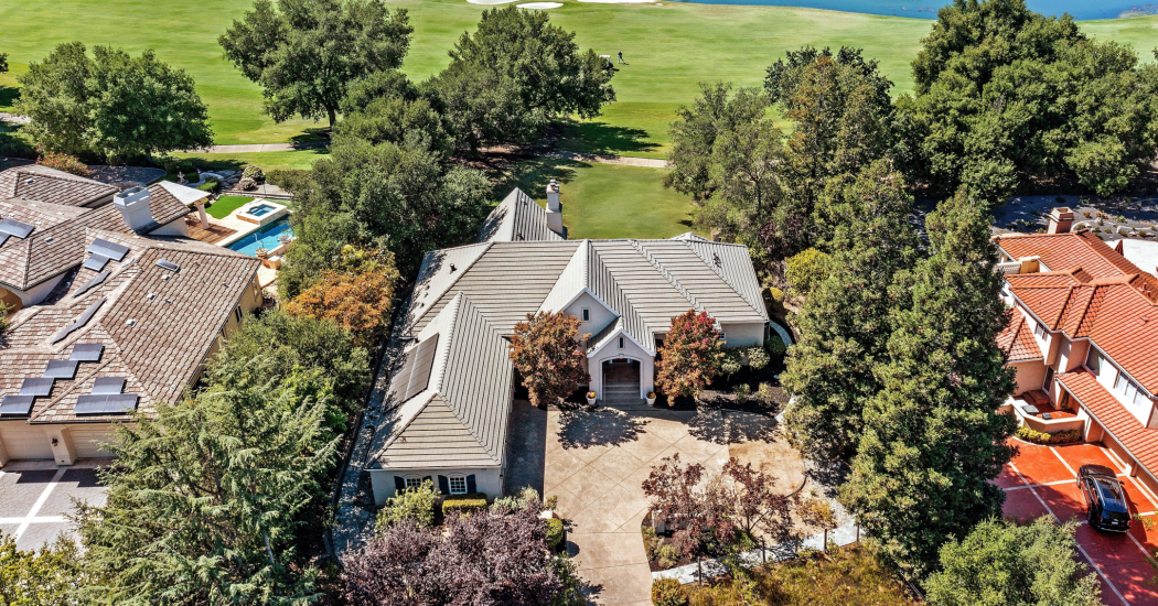 2389 E Ruby Hill Dr (8).png