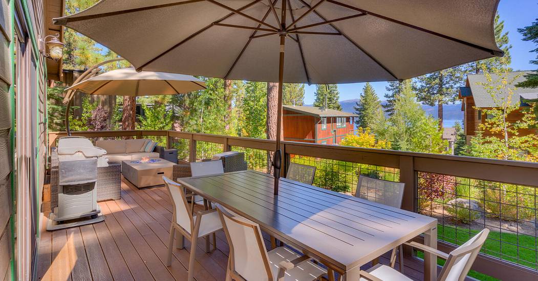 154 Skyland Way Tahoe City CA-large-020-020-Patio-1500x1000-72dpi.jpg