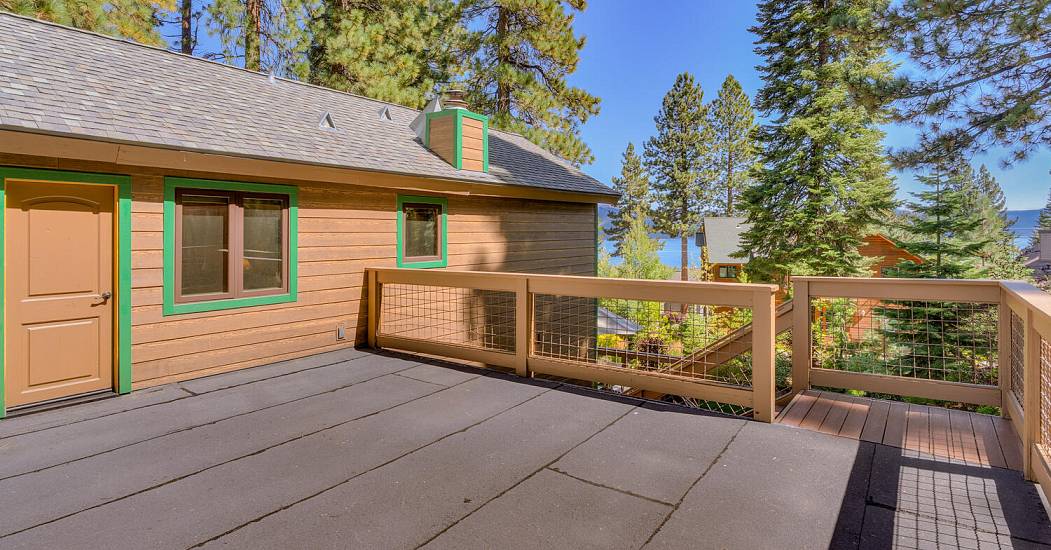 154 Skyland Way Tahoe City CA-large-030-027-Deck-1500x1000-72dpi.jpg