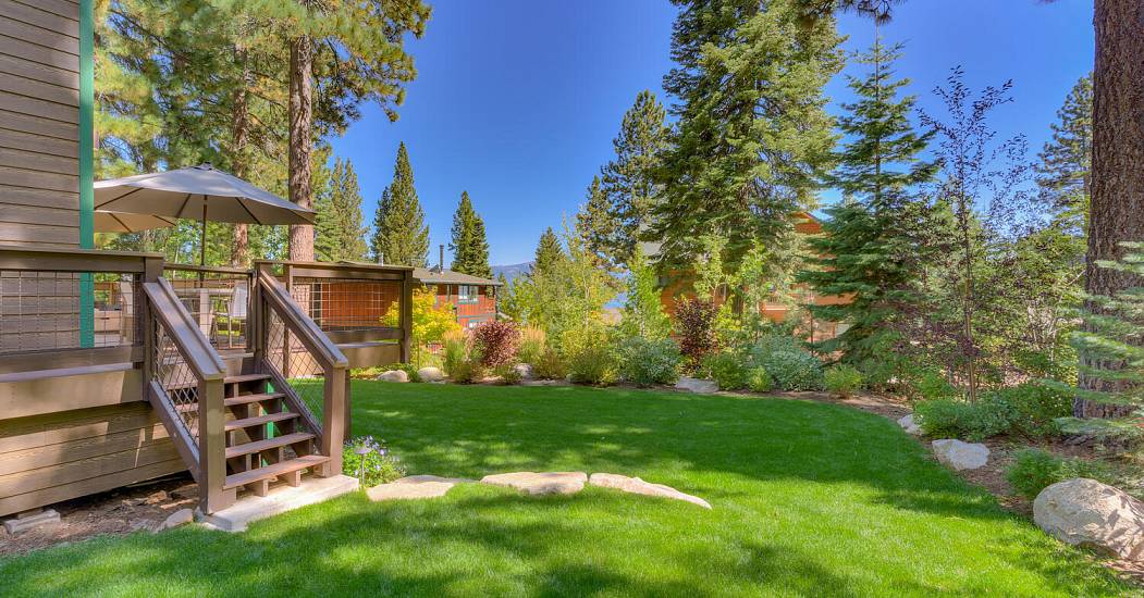 154 Skyland Way Tahoe City CA-large-021-010-Back Yard-1500x1000-72dpi.jpg