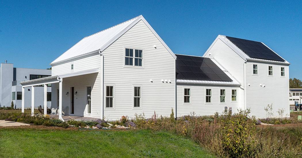 4029SerenbeStreet_BelleFarm2.jpg