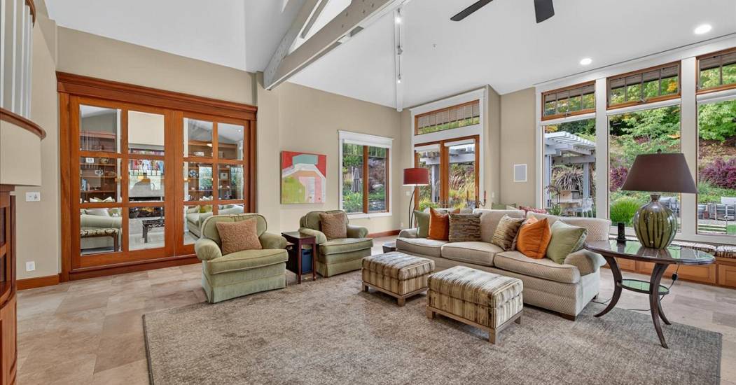 17-Family Room to Living Room.jpg