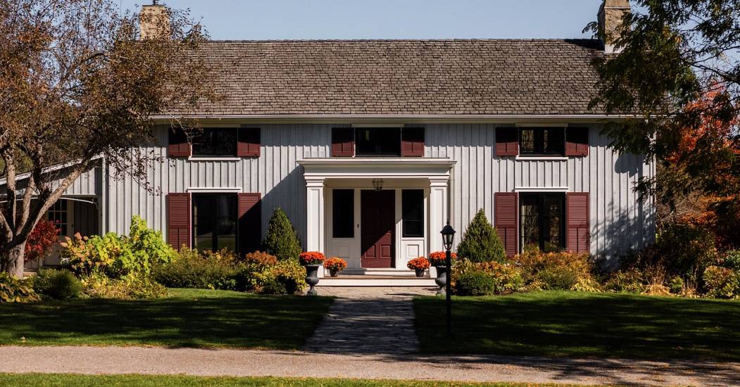 3. 3 - FRONT House_MLS_.jpeg
