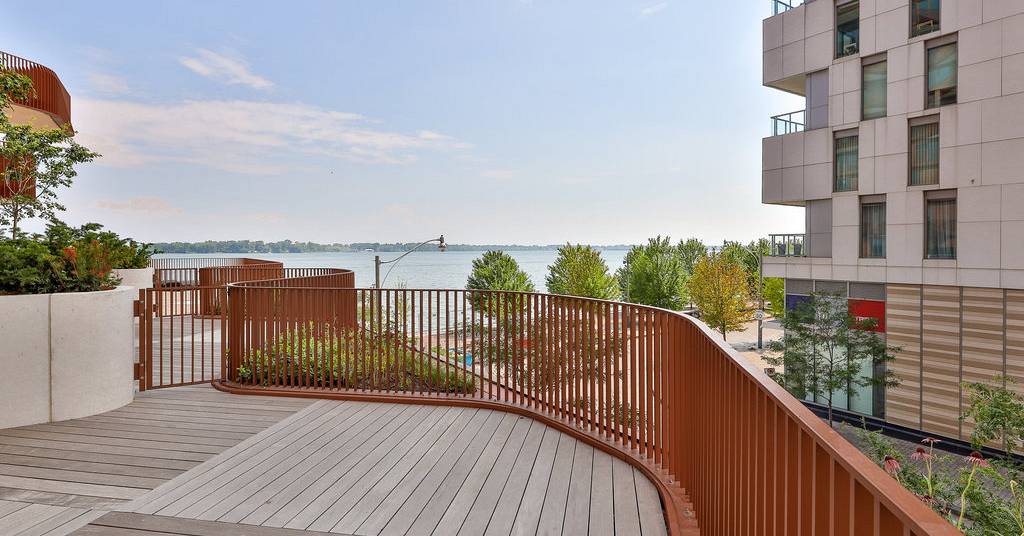 030_214-155_merchant-s_wharf_-23_25.jpg