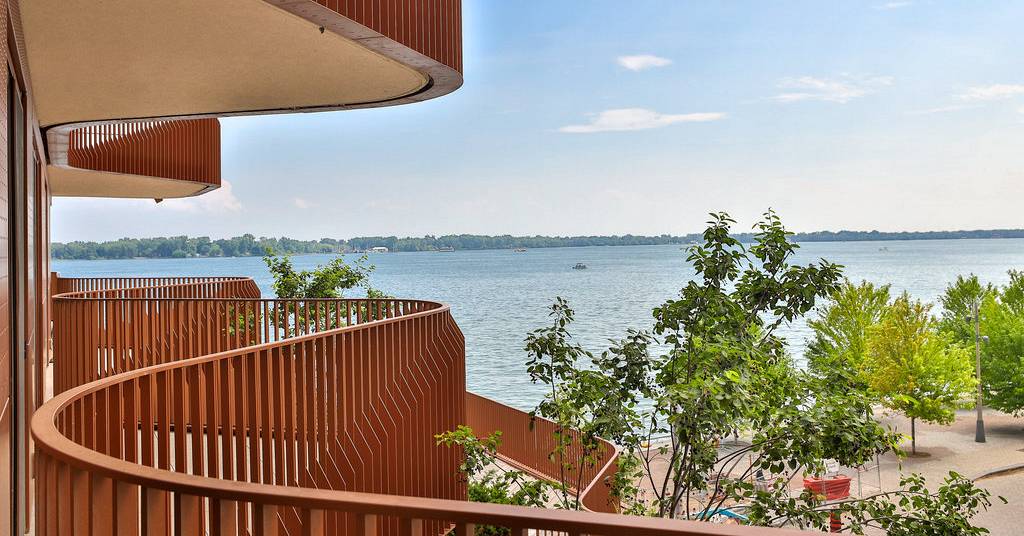 074_214-155_merchant-s_wharf_-67_132.jpg