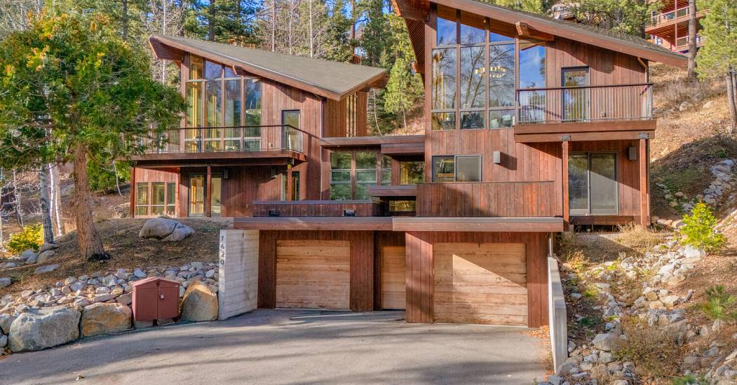 1620 Lanny Ln Olympic Valley-large-001-033-Front Exterior drone-1500x1000-72dpi.jpg