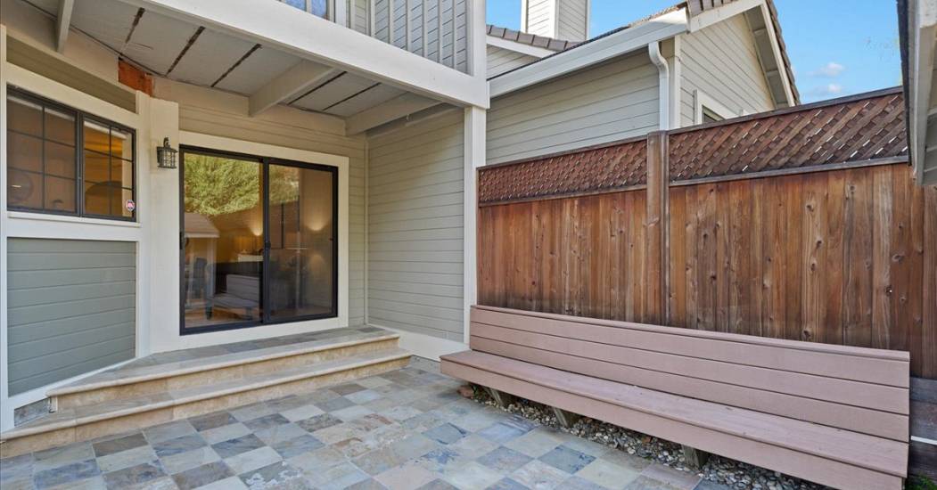 18-Patio.jpg