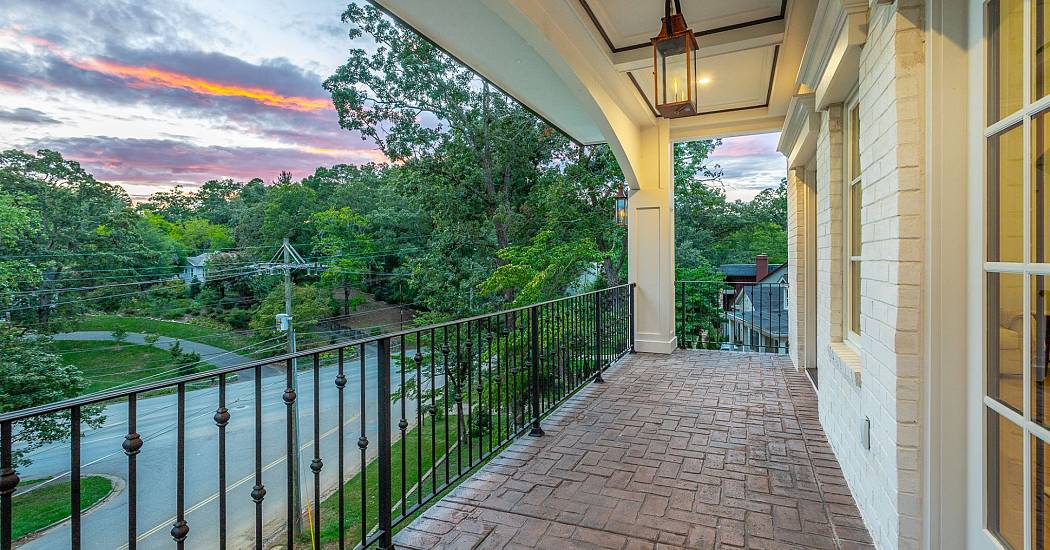 1303 Riverview Drive HD-122.jpg