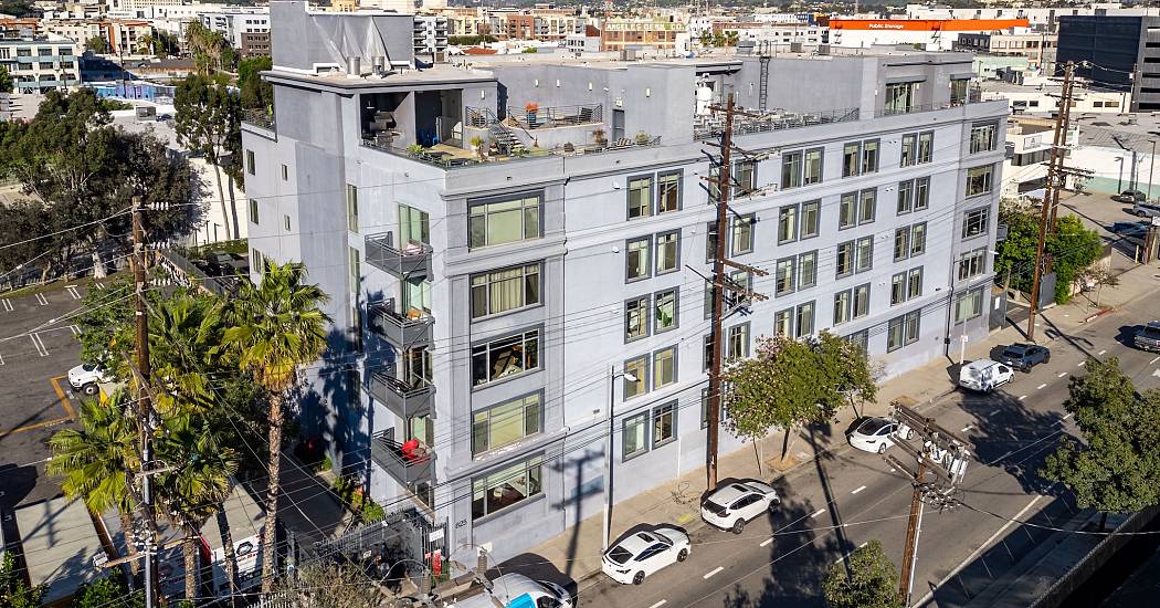 825_E_4th_Street_508_Los_Angeles-46.jpg